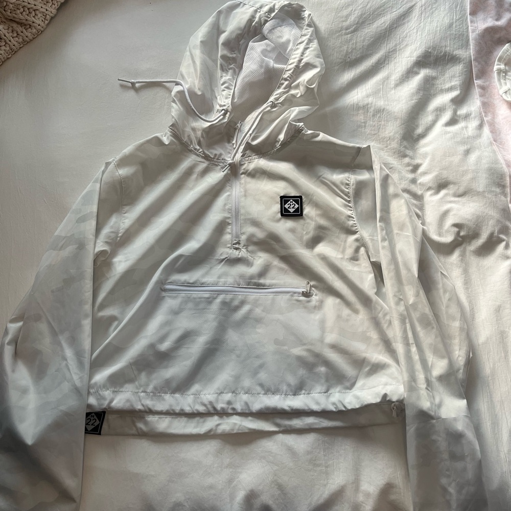 M22, S, White Hooded Windbreaker with Drawstring